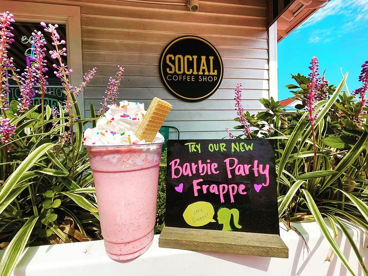 social coffee shop 1