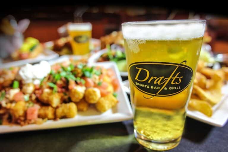drafts sport bar 1 768x512