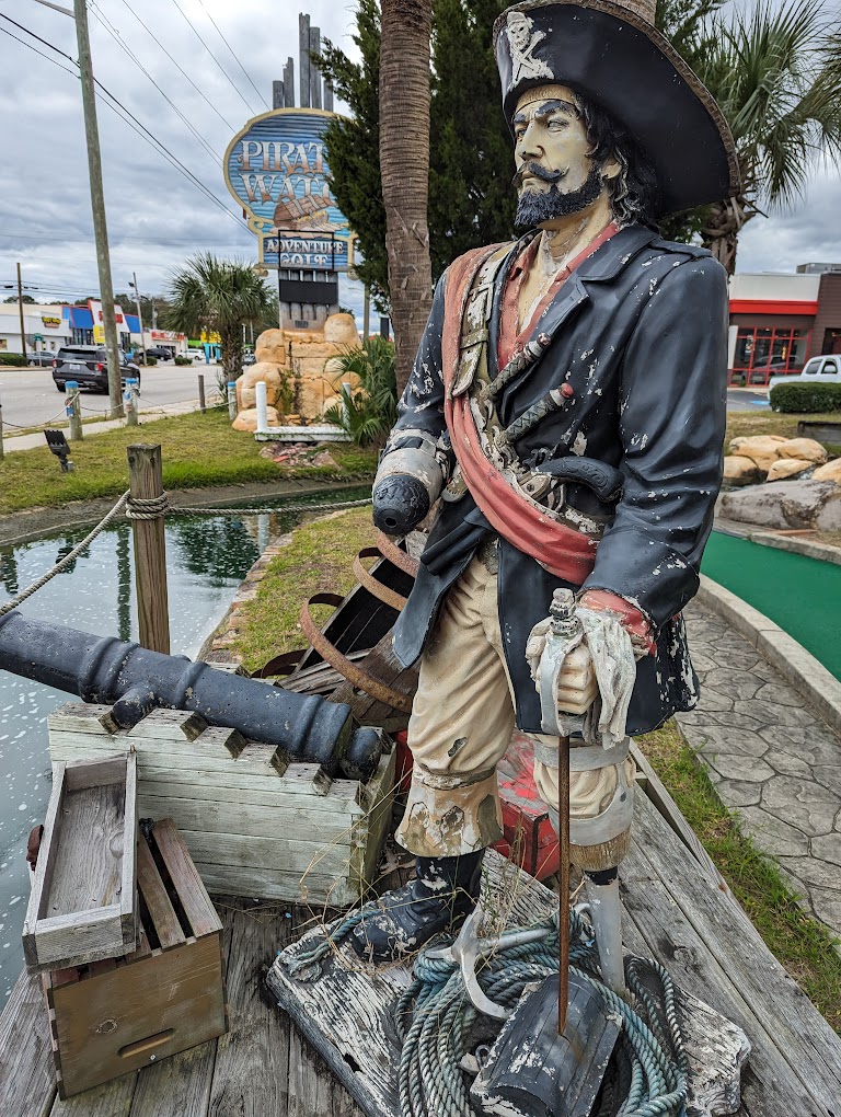 pirates watch adventure golf 1