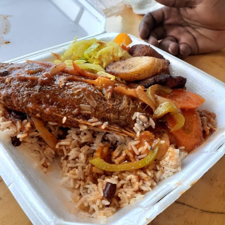 reggae island grill 2 768x768