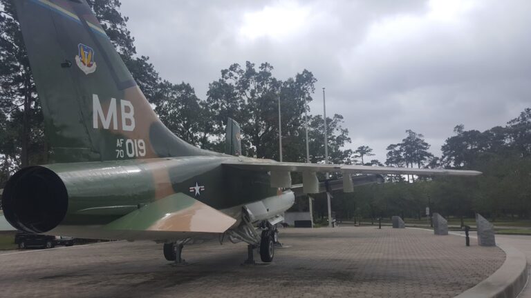 warbird park 1 768x432