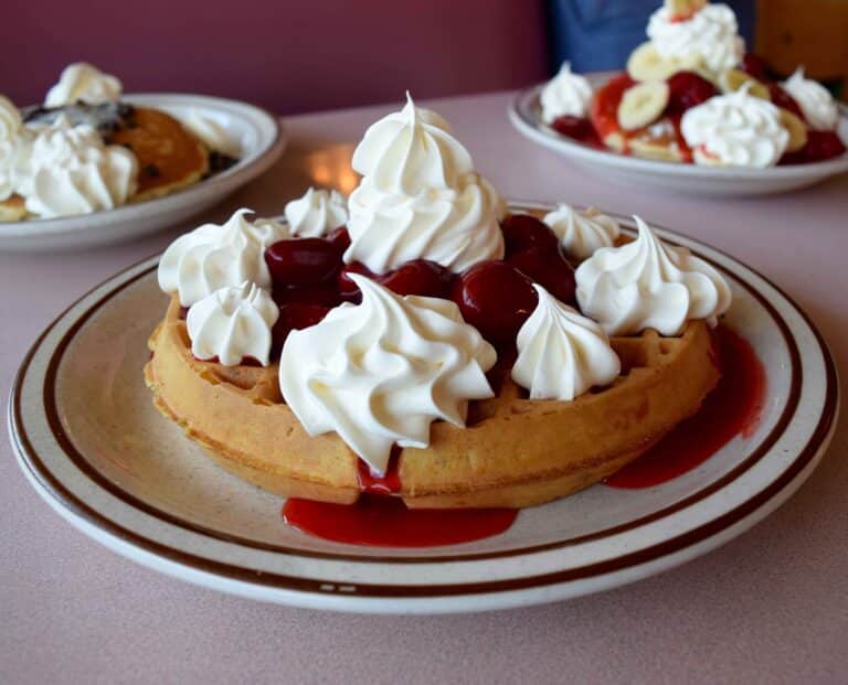 Harrys Breakfast Pancakes 1 768x621