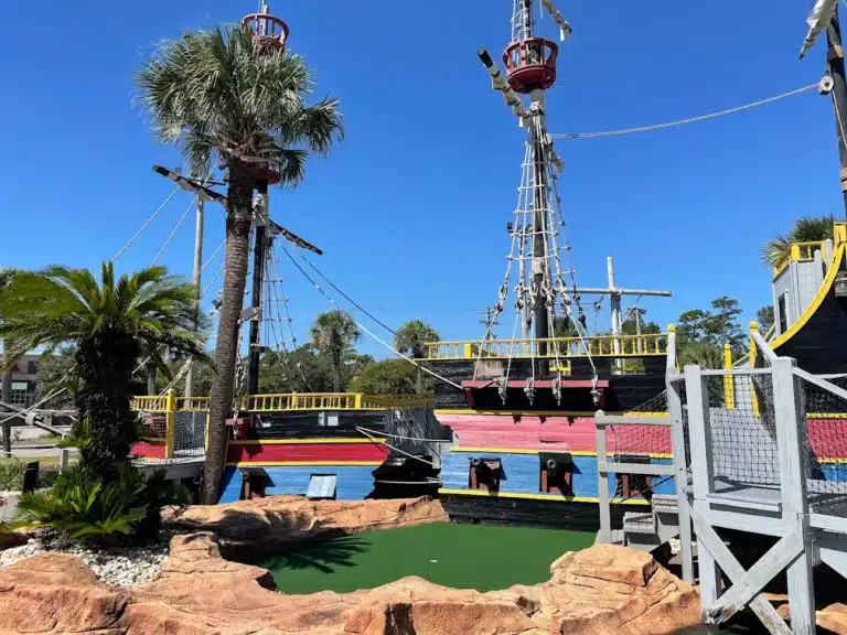 Spy Glass Mini Golf 1 768x576