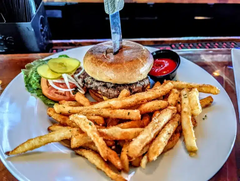Dont Get It Twisted Restaurant Bar 1 768x579