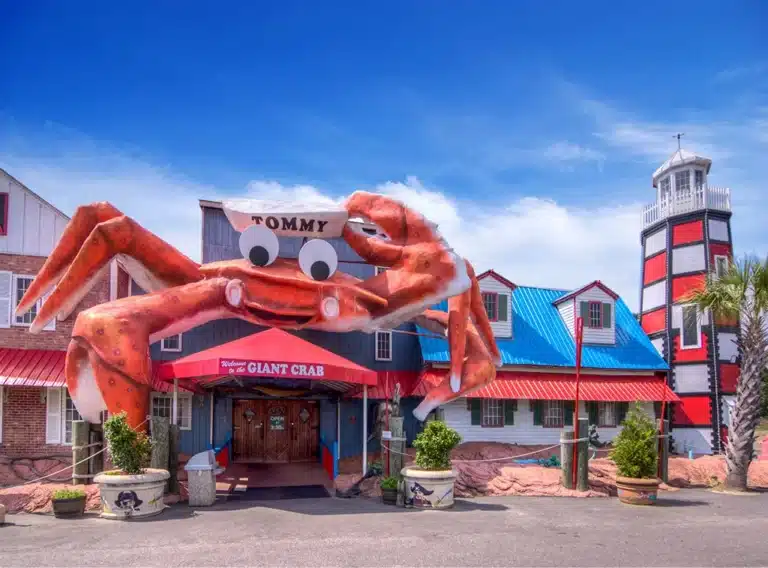 Giant Crab Seafood Restaurant 1 768x568