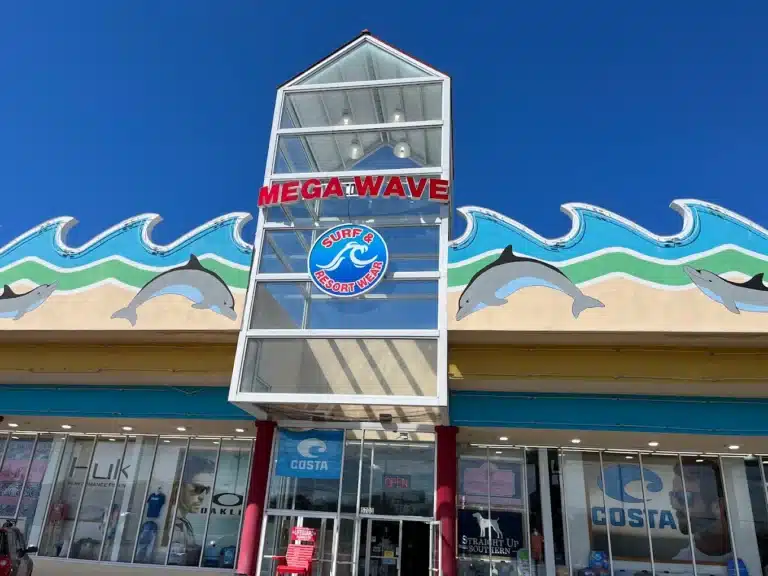 Mega Wave Surf Resortwear 1 768x576